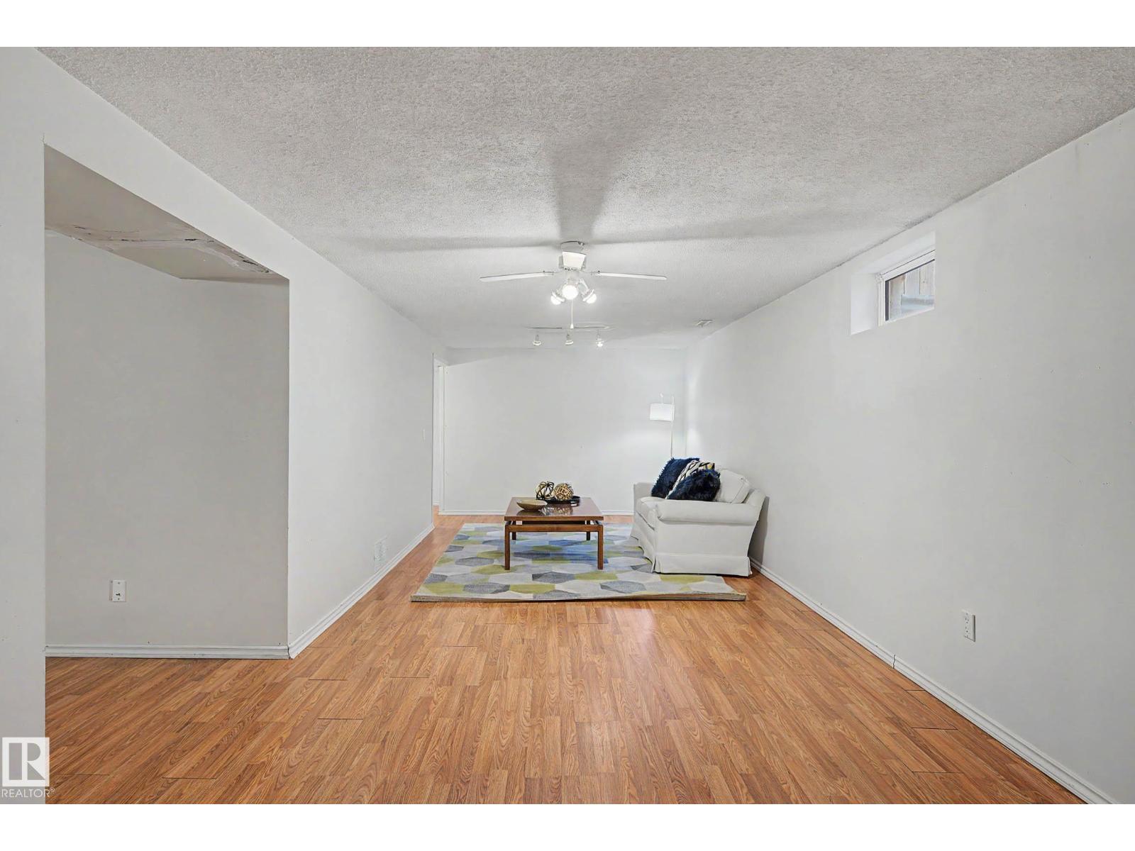 2 FERMONT ST, St. Albert