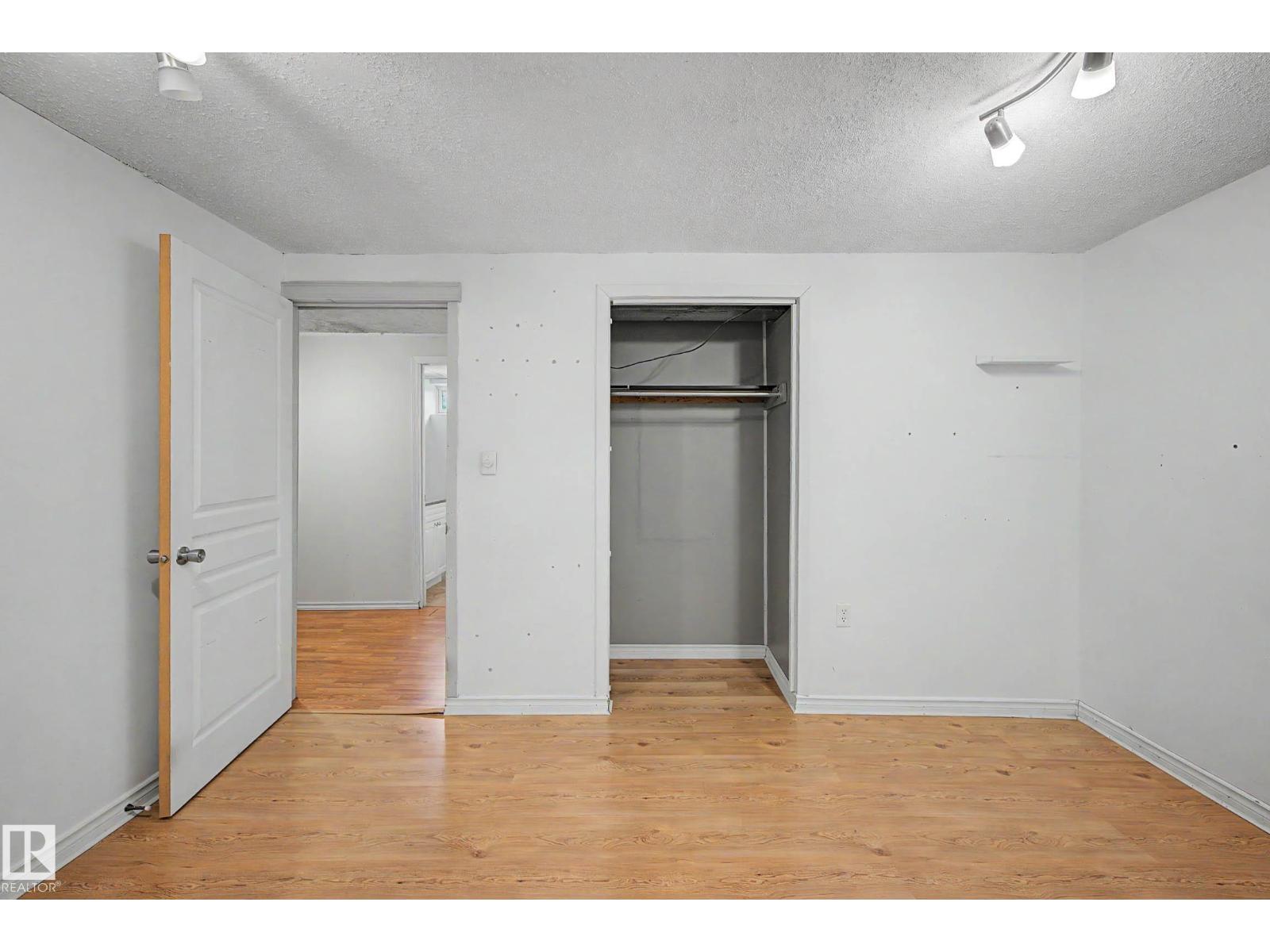 2 FERMONT ST, St. Albert