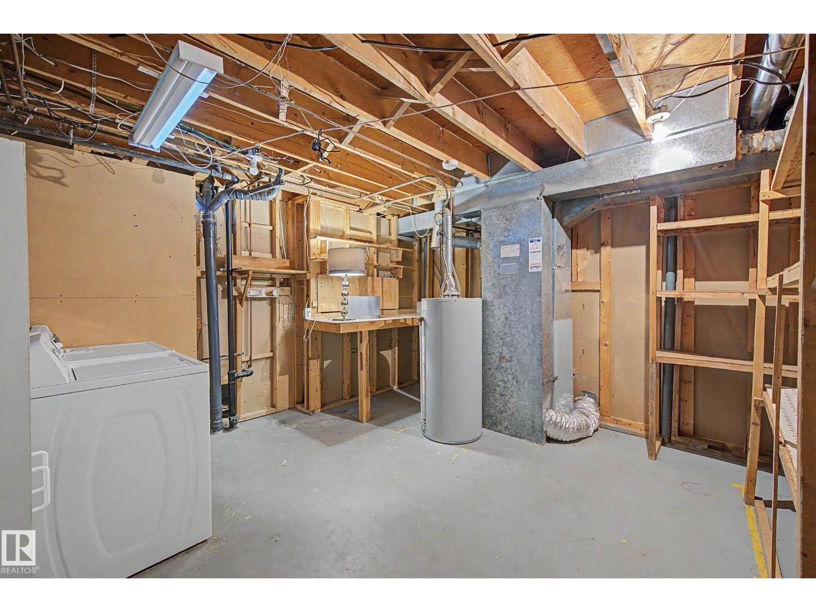 2 FERMONT ST, St. Albert