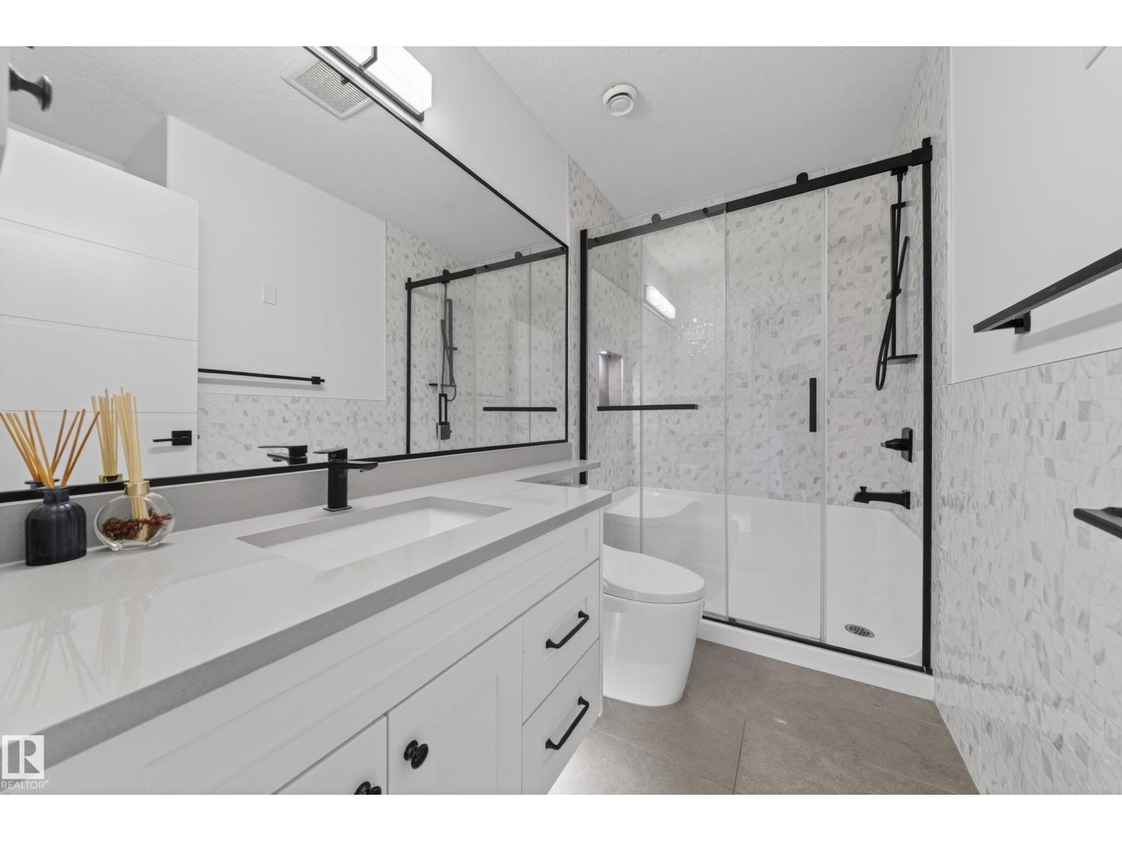 7414 Chivers Crescent SW SW, Edmonton