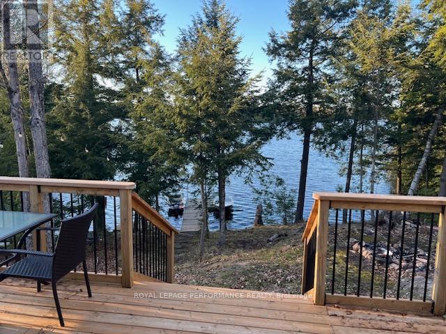 117 RAYCROFT PENINSULA — photo 2