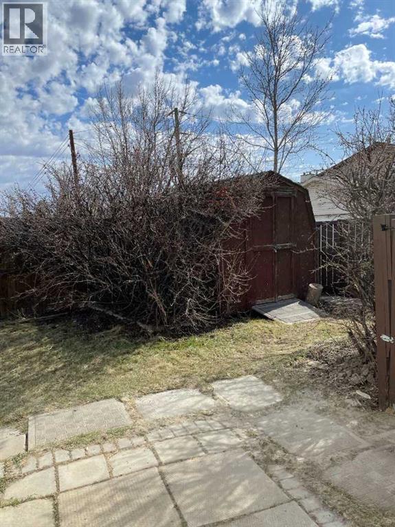 47 Bermuda Way NW - 27