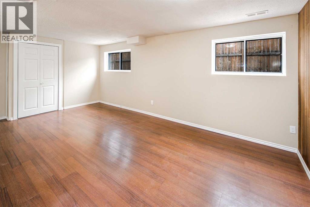47 Bermuda Way NW - 15
