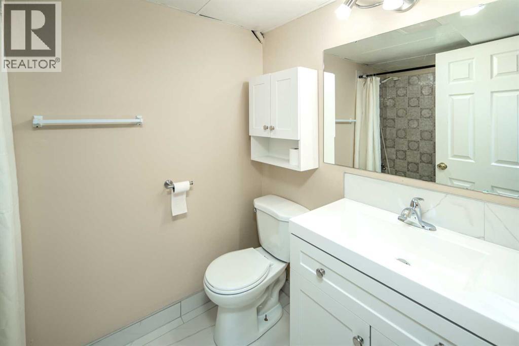 47 Bermuda Way NW - 21