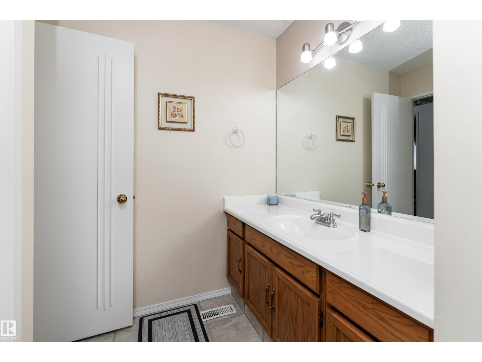 3627 146 AV NW, Edmonton