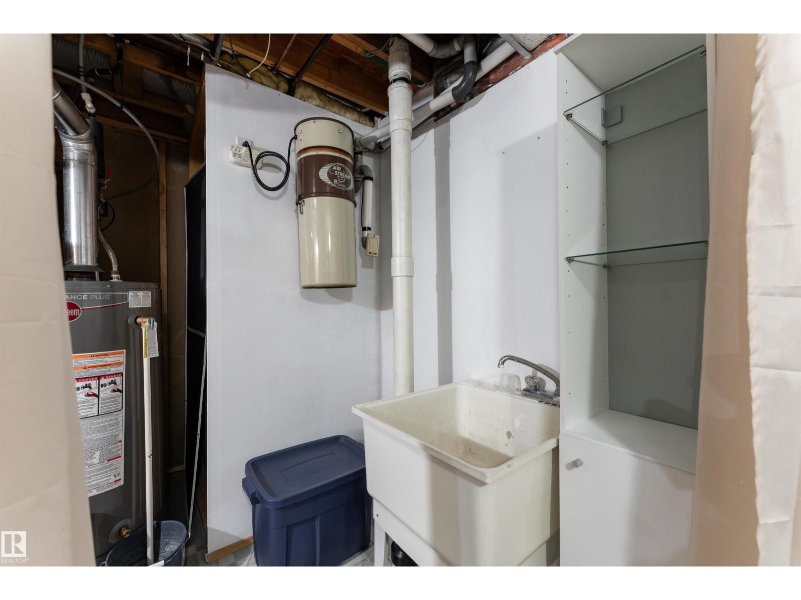 3627 146 AV NW, Edmonton