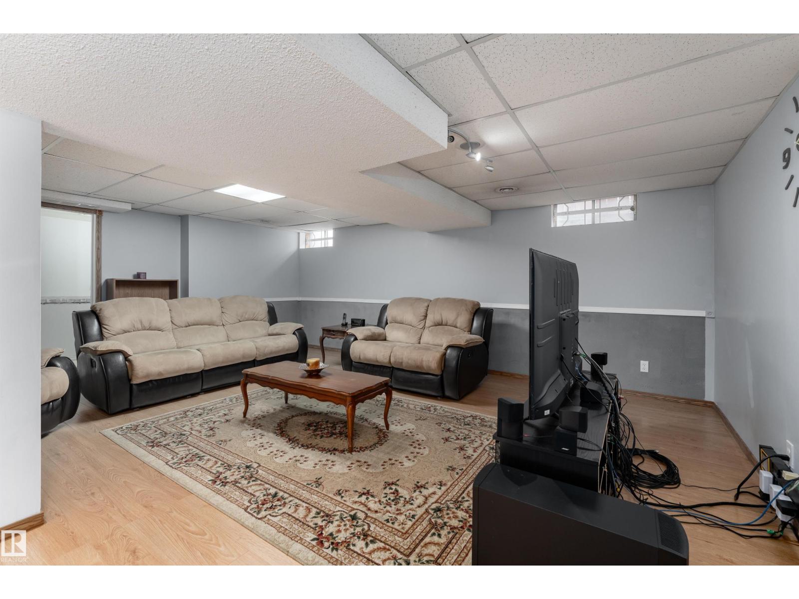 3627 146 AV NW, Edmonton