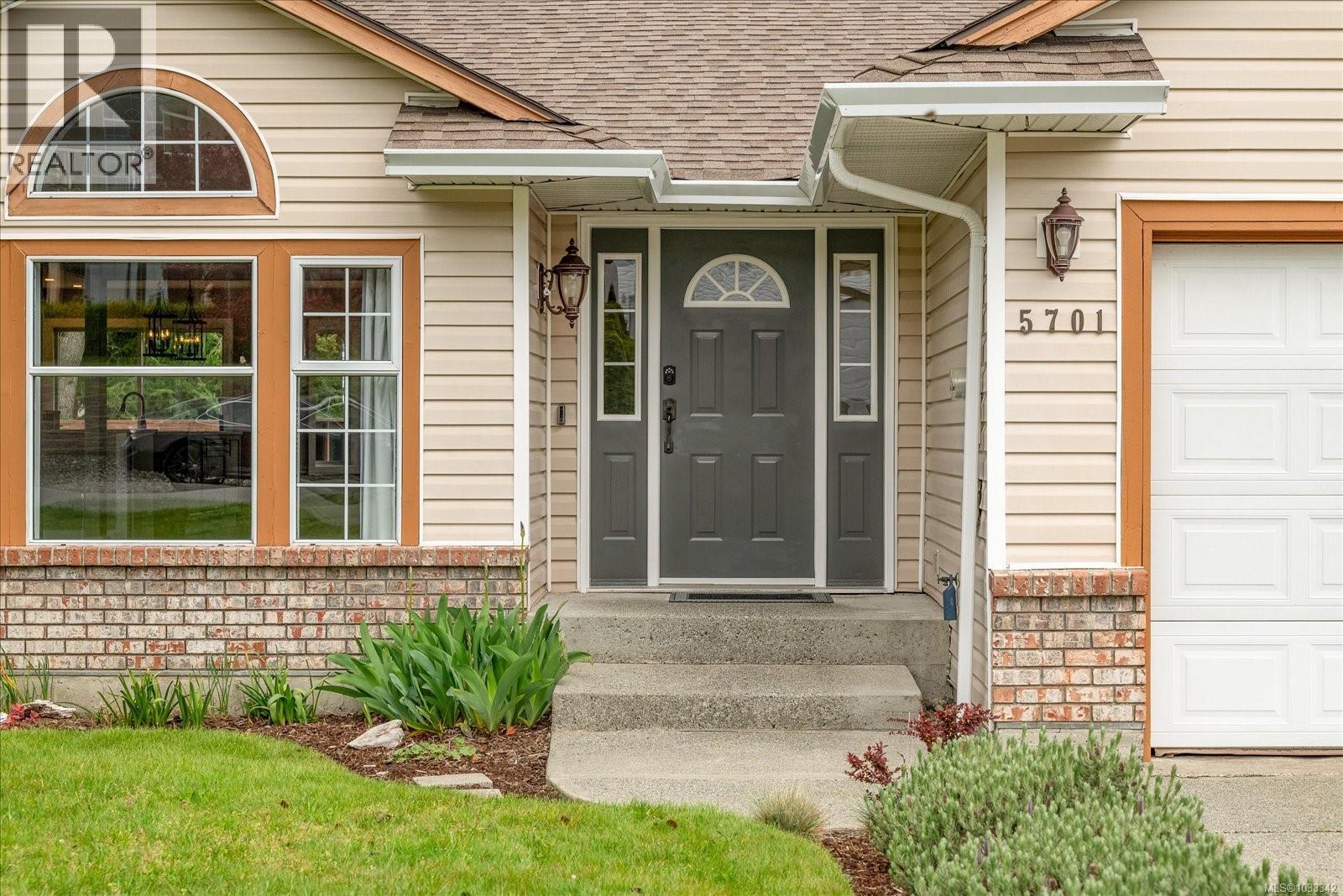 5701 Malibu Terr - Image 2