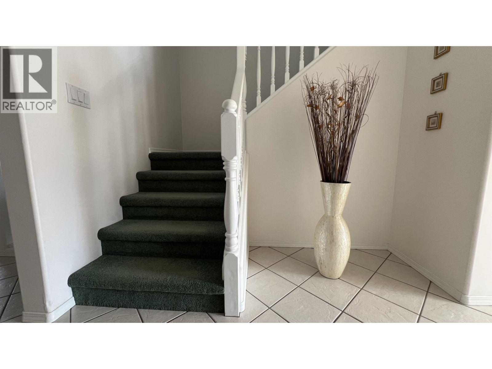 323 W 5TH AVENUE - 19