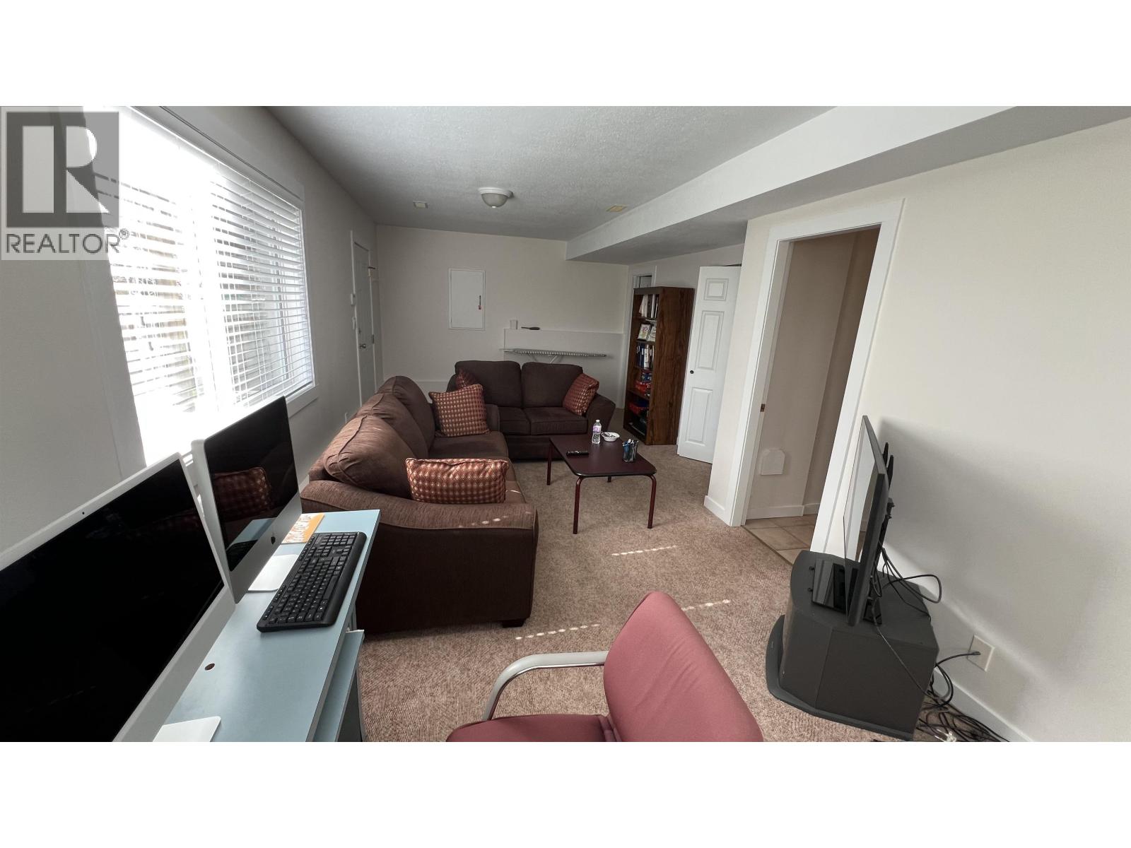 323 W 5TH AVENUE - 22