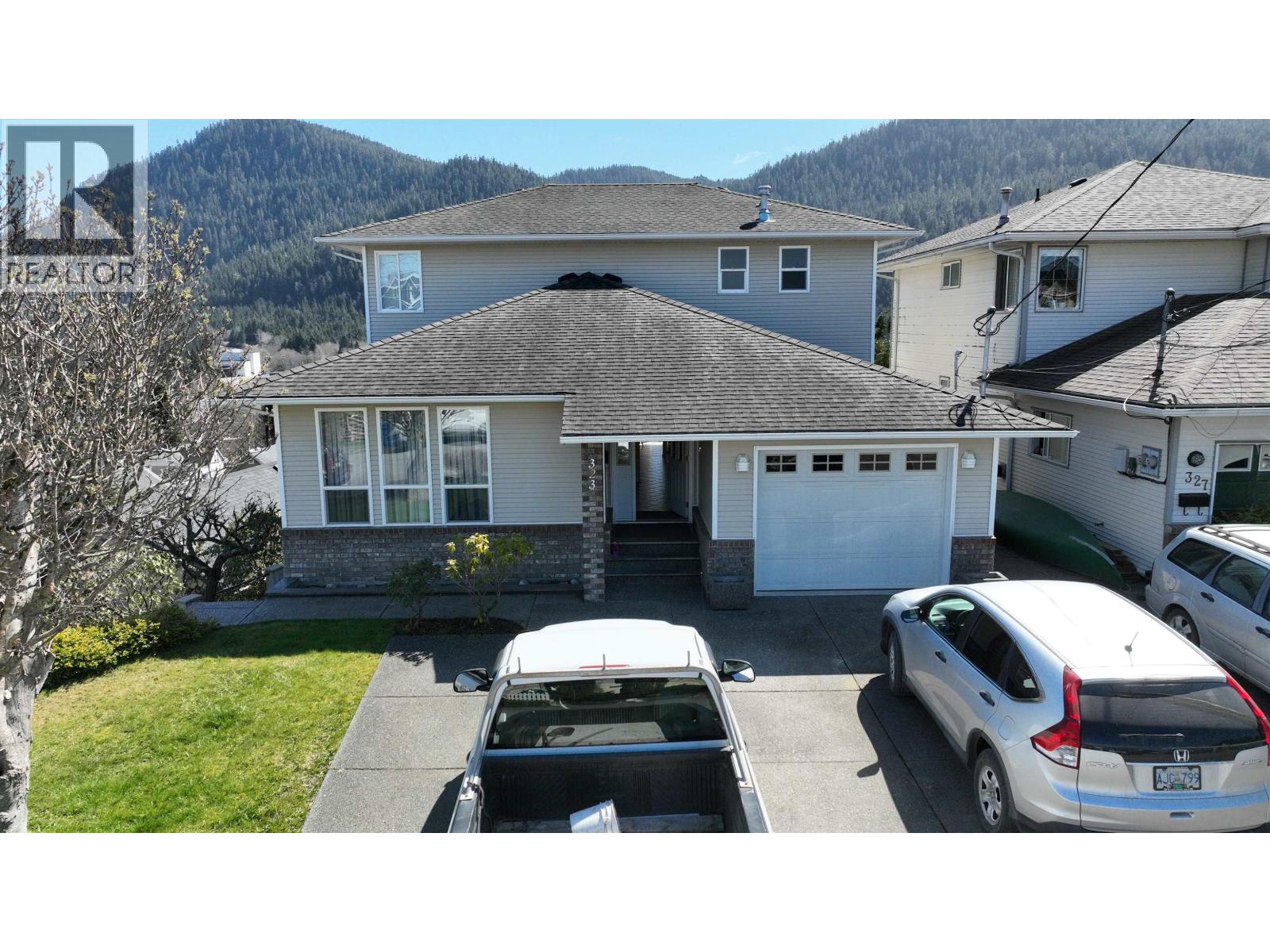 323 W 5TH AVENUE - 39