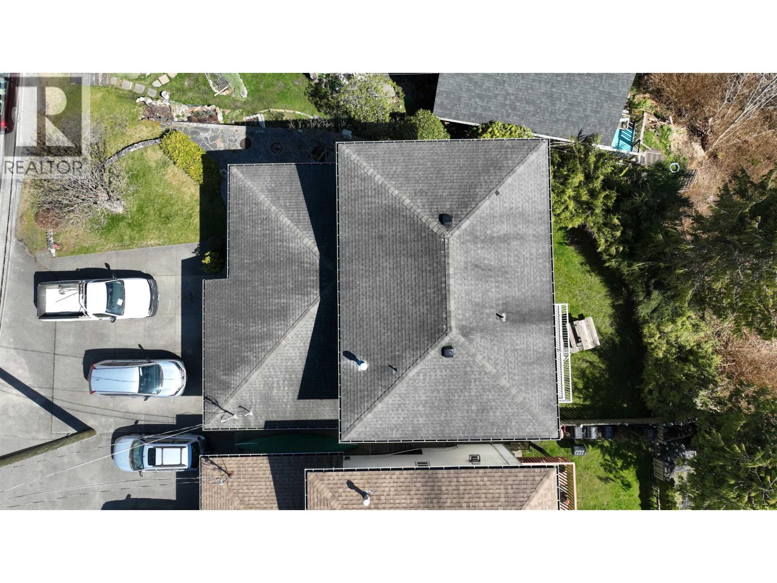 323 W 5TH AVENUE - 38