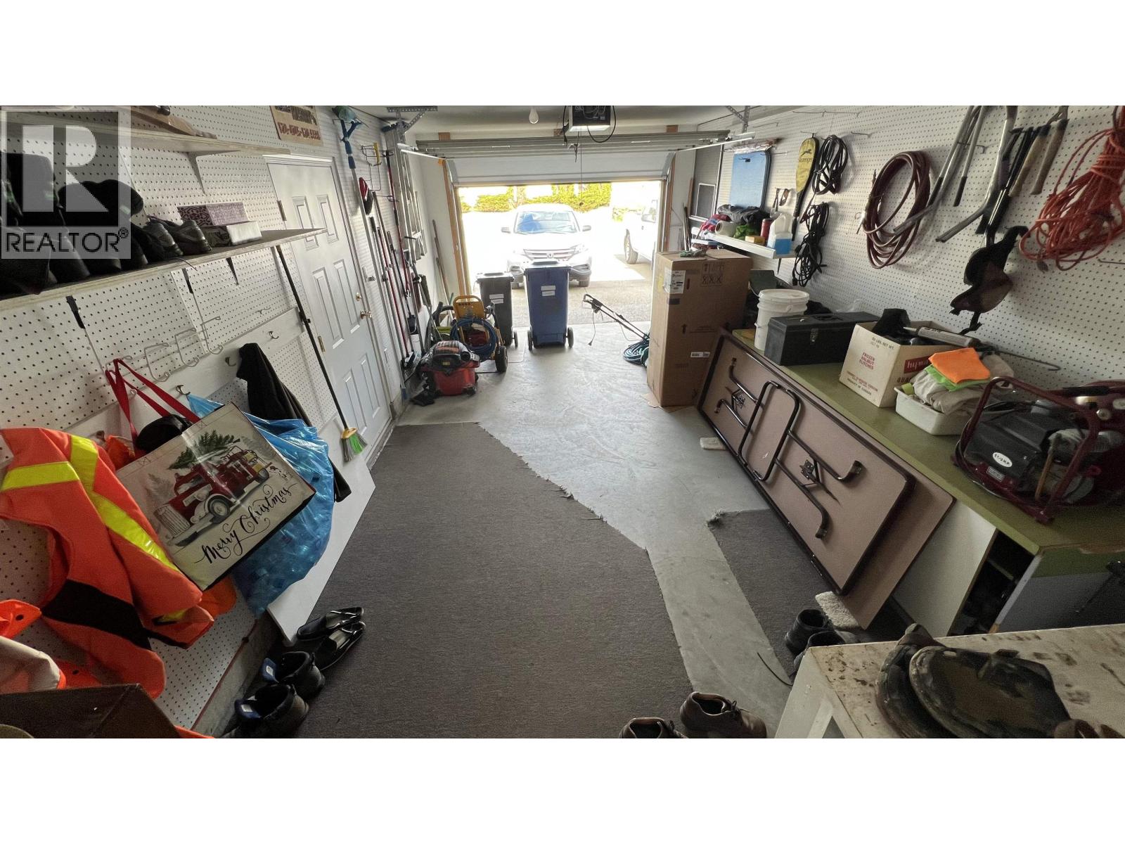 323 W 5TH AVENUE - 40