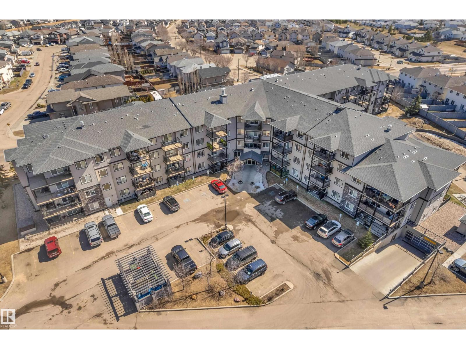 #113 5951 165 AV NW, Edmonton