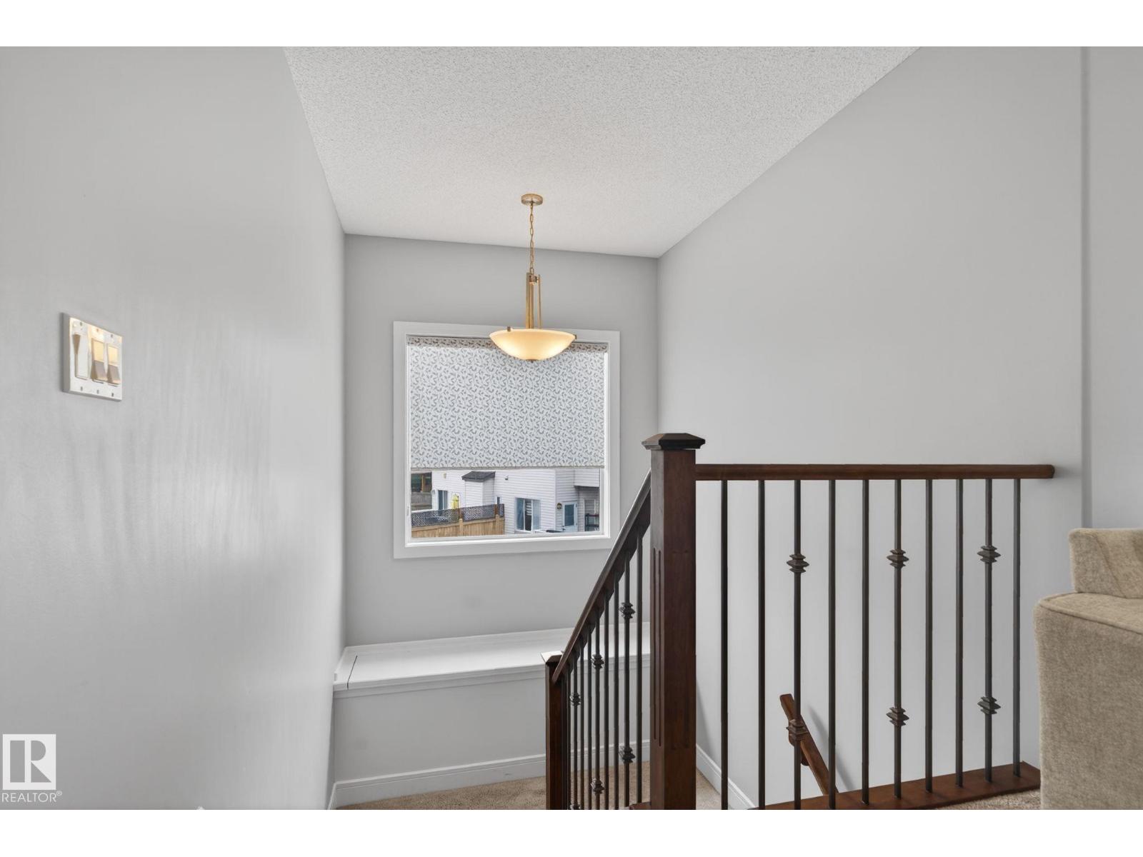 11732 18 AV SW, Edmonton