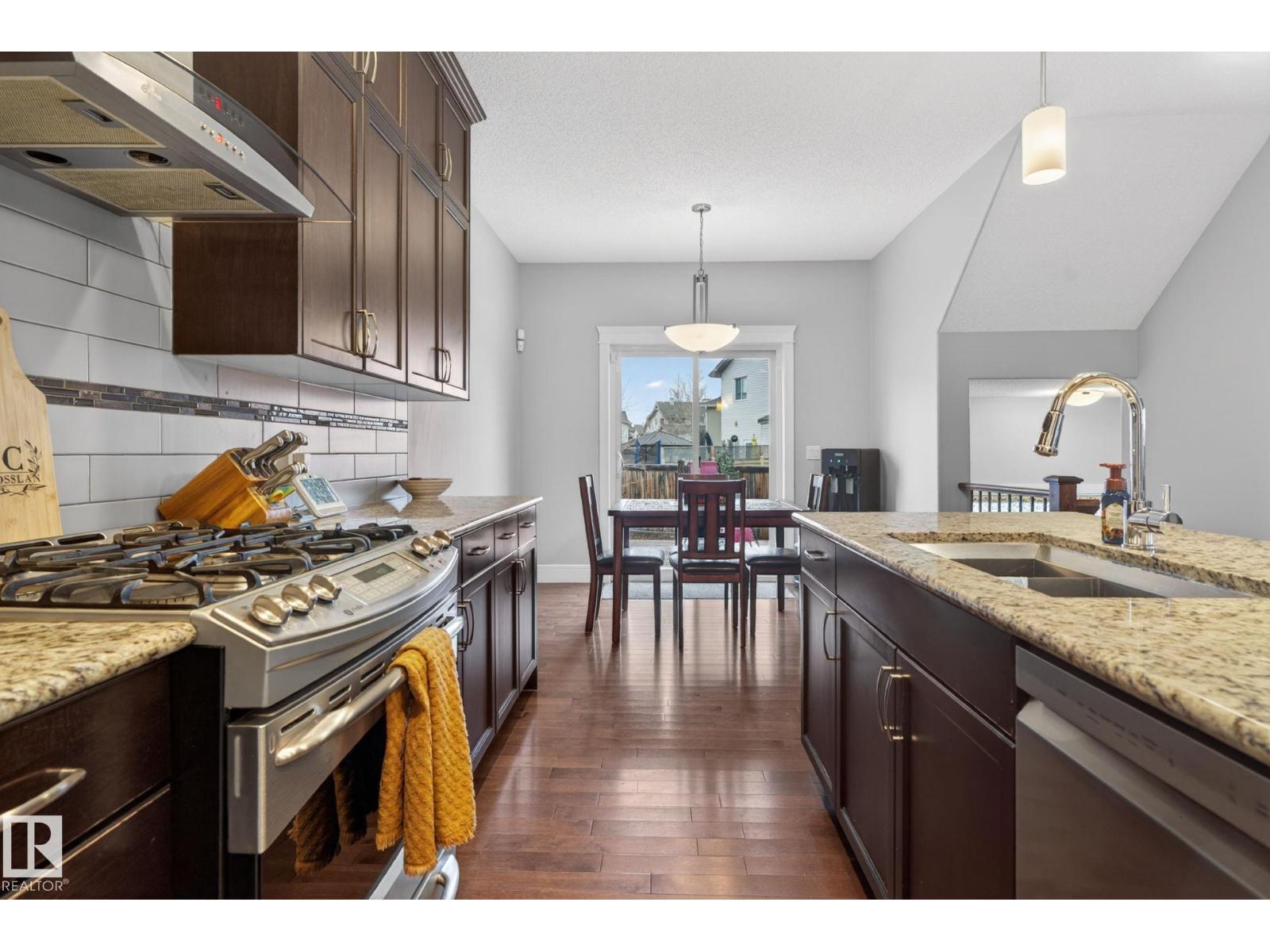 11732 18 AV SW, Edmonton