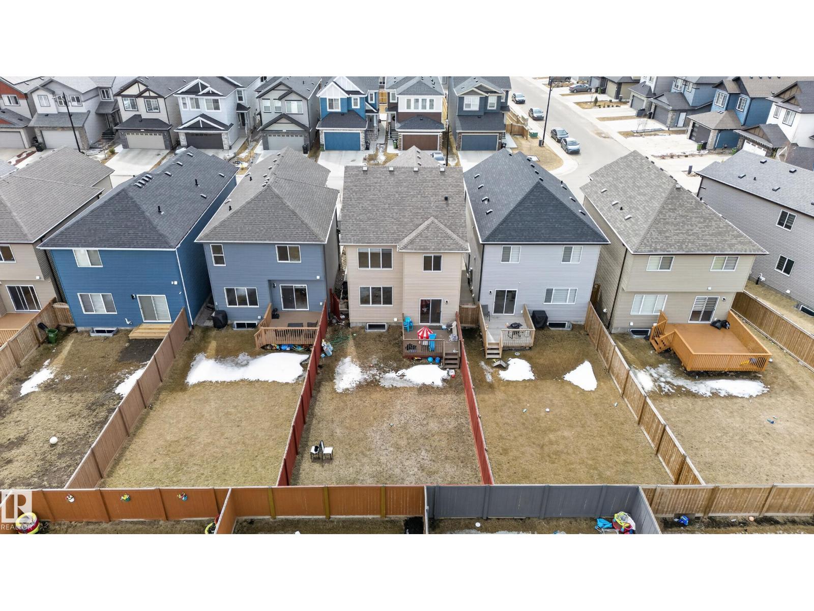 5242 23 AV SW, Edmonton