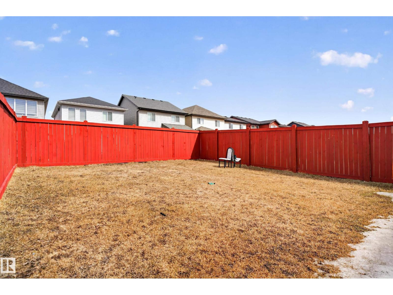 5242 23 AV SW, Edmonton