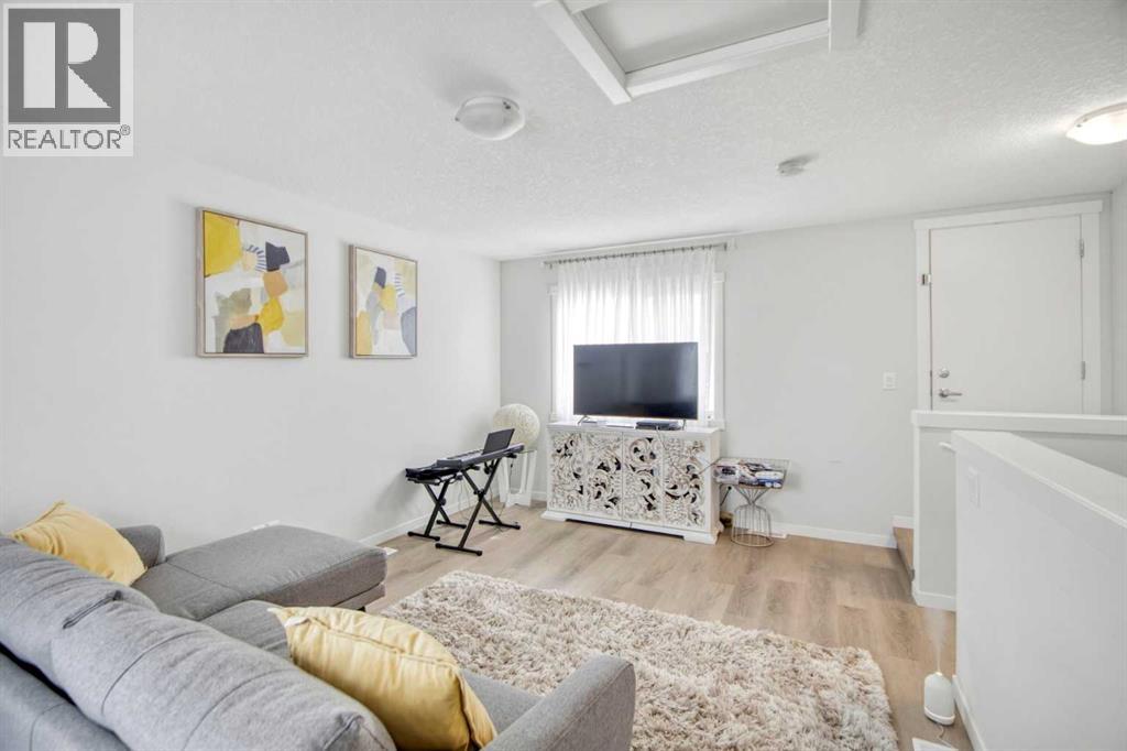 #408 474 Seton Circle SE - 25