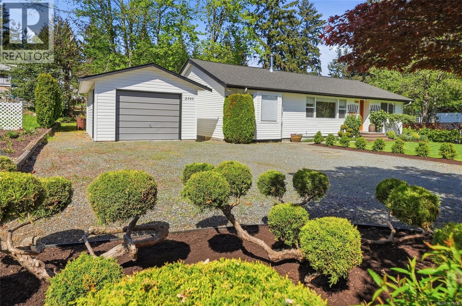 2395 Collins Cres - 38