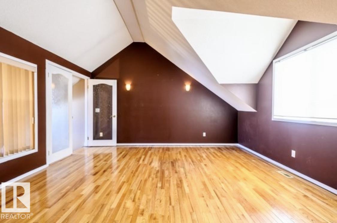 18633 122 AV NW, Edmonton