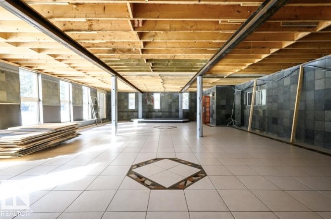 18633 122 AV NW, Edmonton