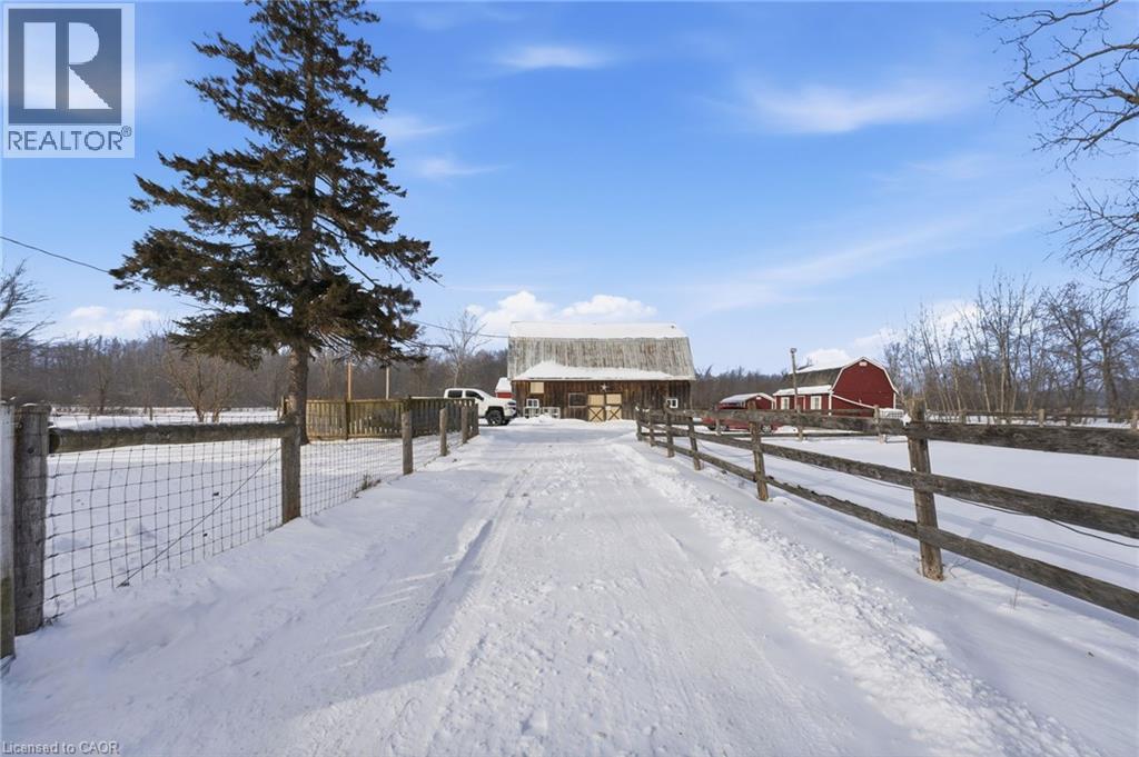 211 ROBINSON Road, Dunnville, Ontario, N1A2W1 — Photo 4