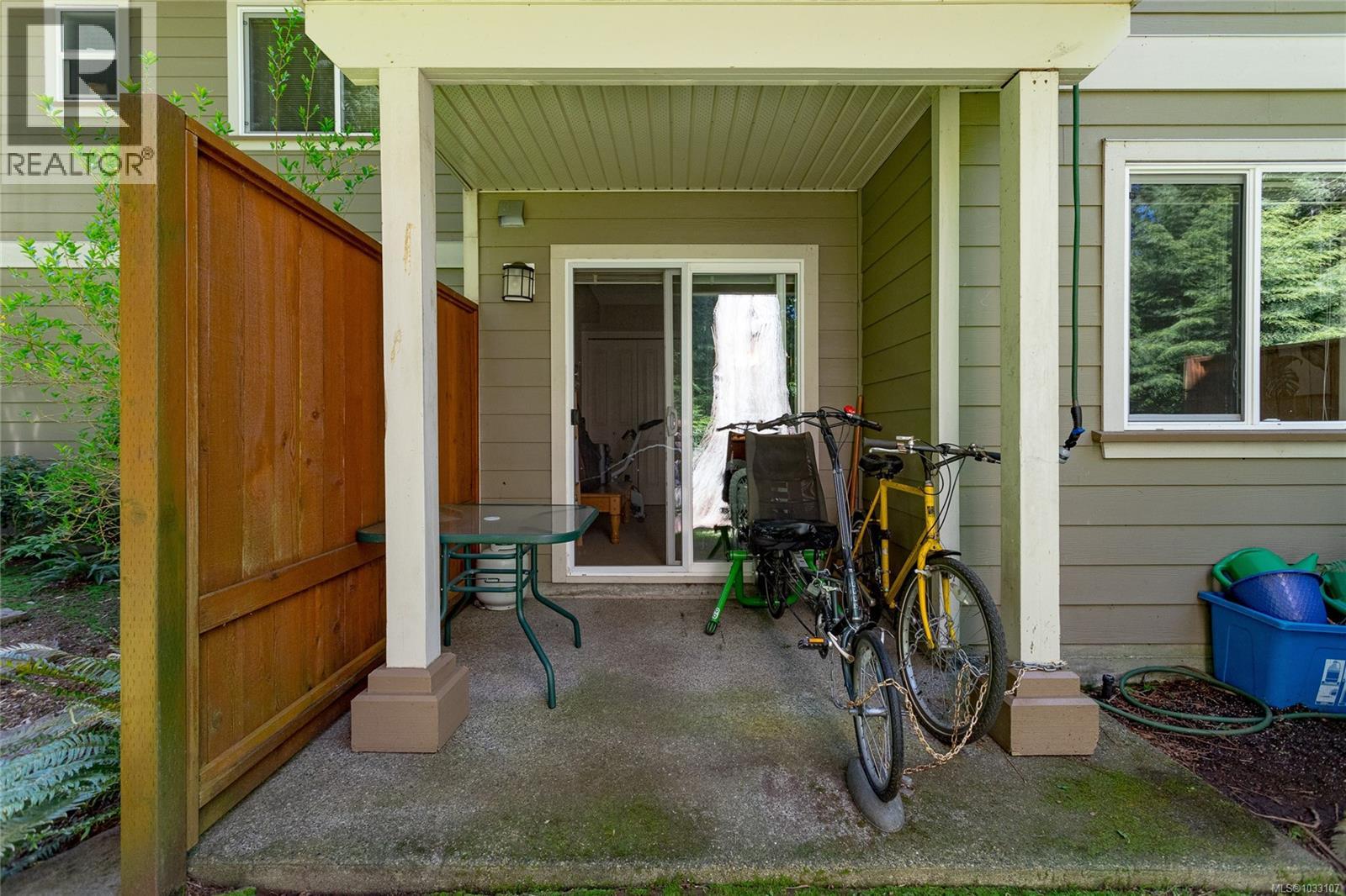 #7 199 Atkins Rd - 33