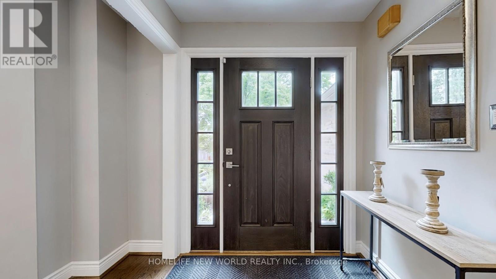 33 BEATTY CRESCENT — photo 4