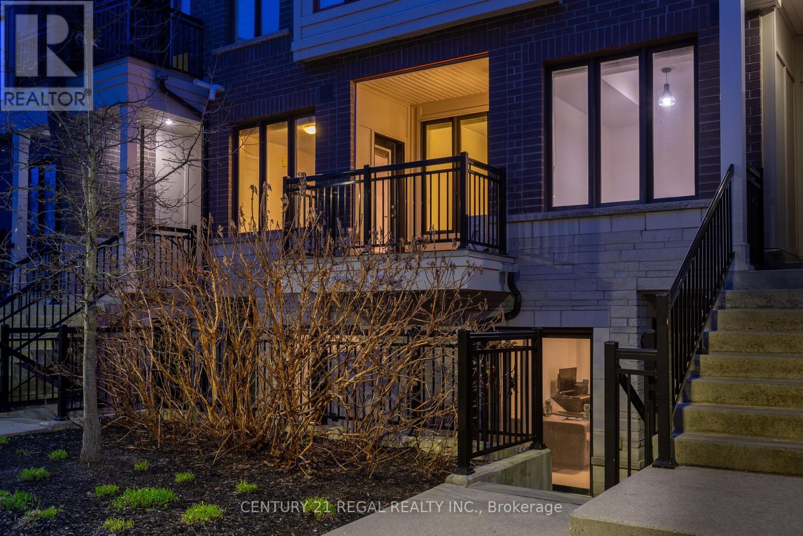 21 - 150 LONG BRANCH AVENUE — photo 19