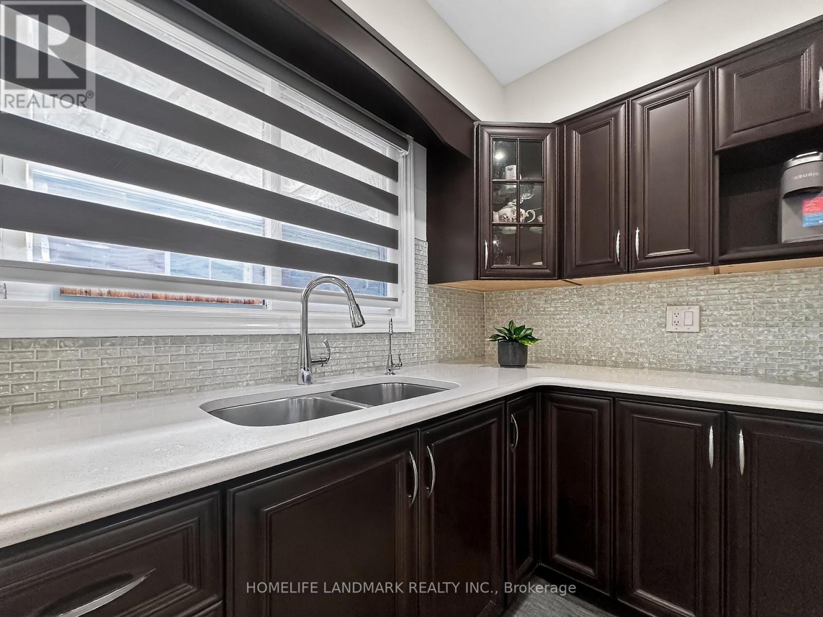 1166 KINGSHOLM DRIVE - 13