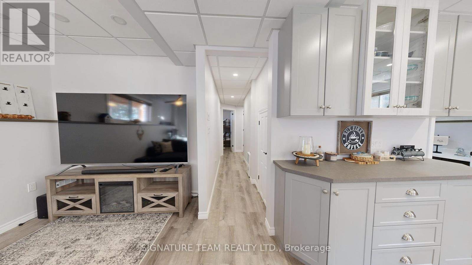 1796 C ROUND LAKE ROAD - 28