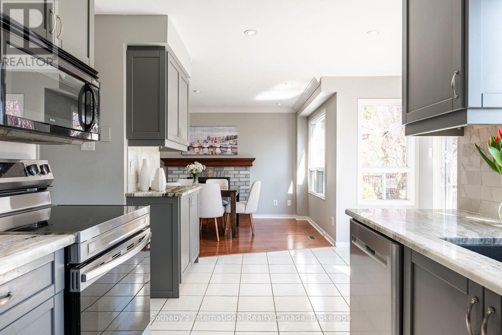 2185 VISTA DRIVE — photo 11