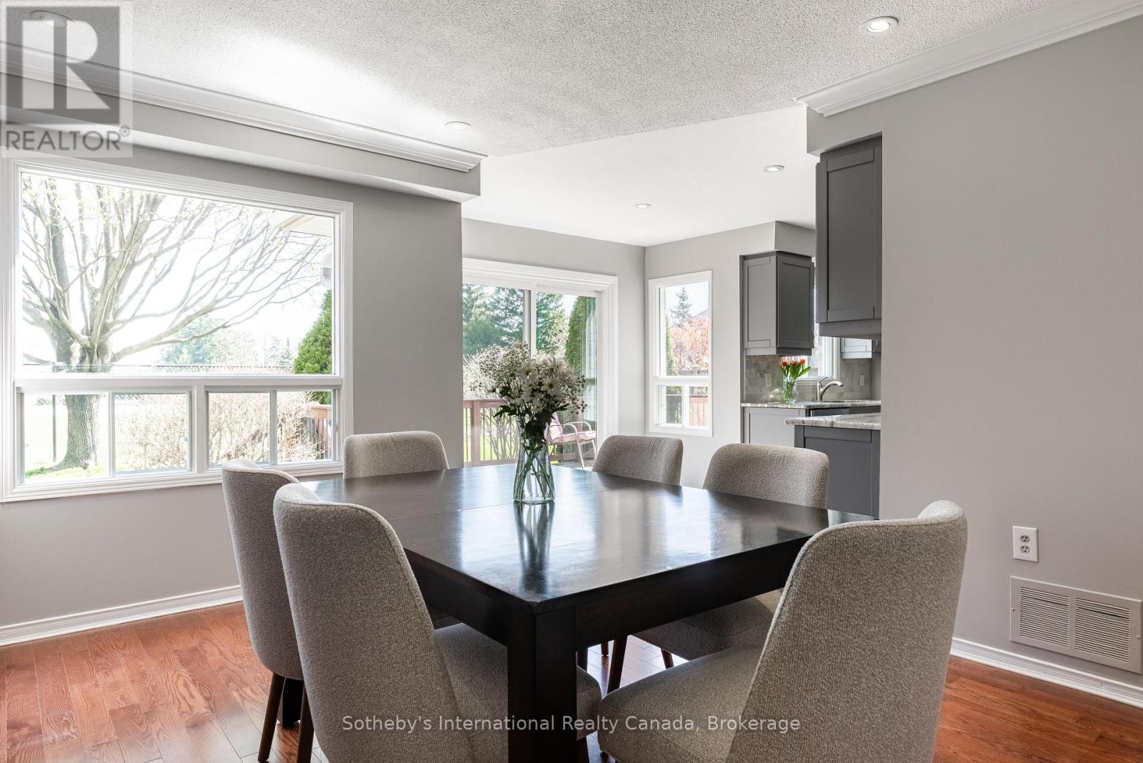 2185 VISTA DRIVE — photo 17