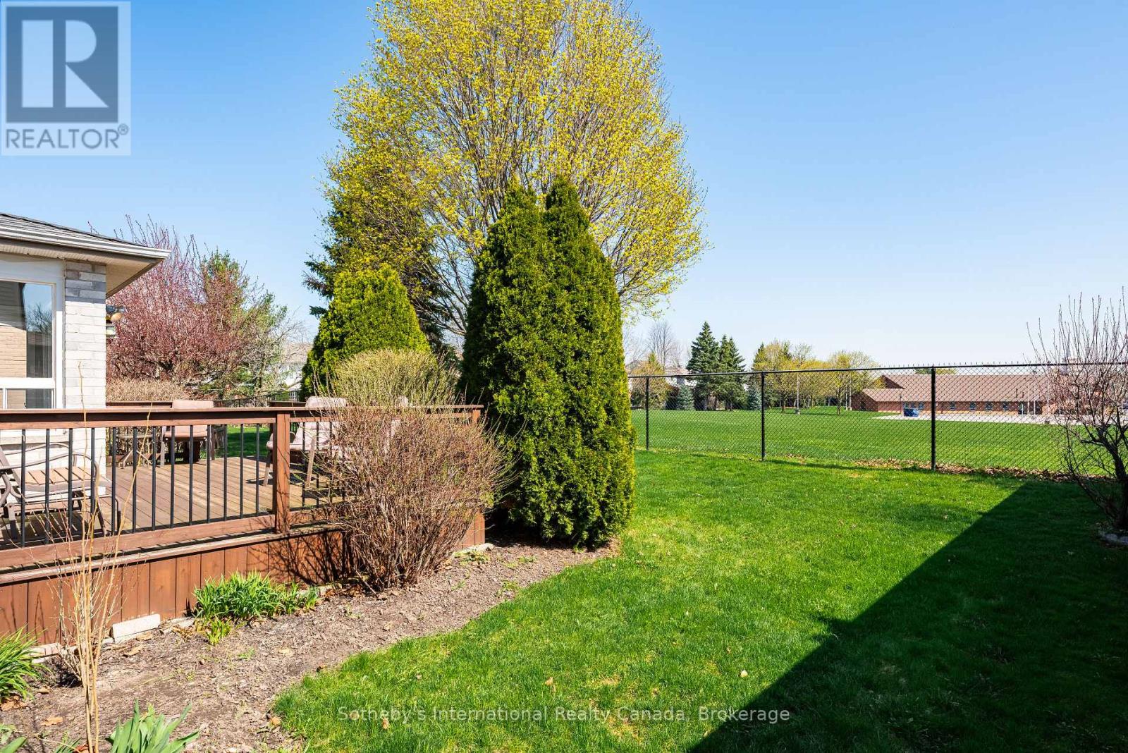 2185 VISTA DRIVE — photo 35