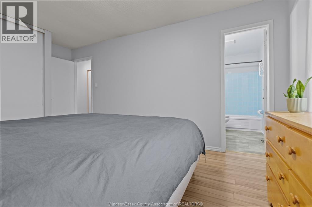 10 BALMORAL COURT, Kingston, Ontario, K7M7S9 — Photo 20