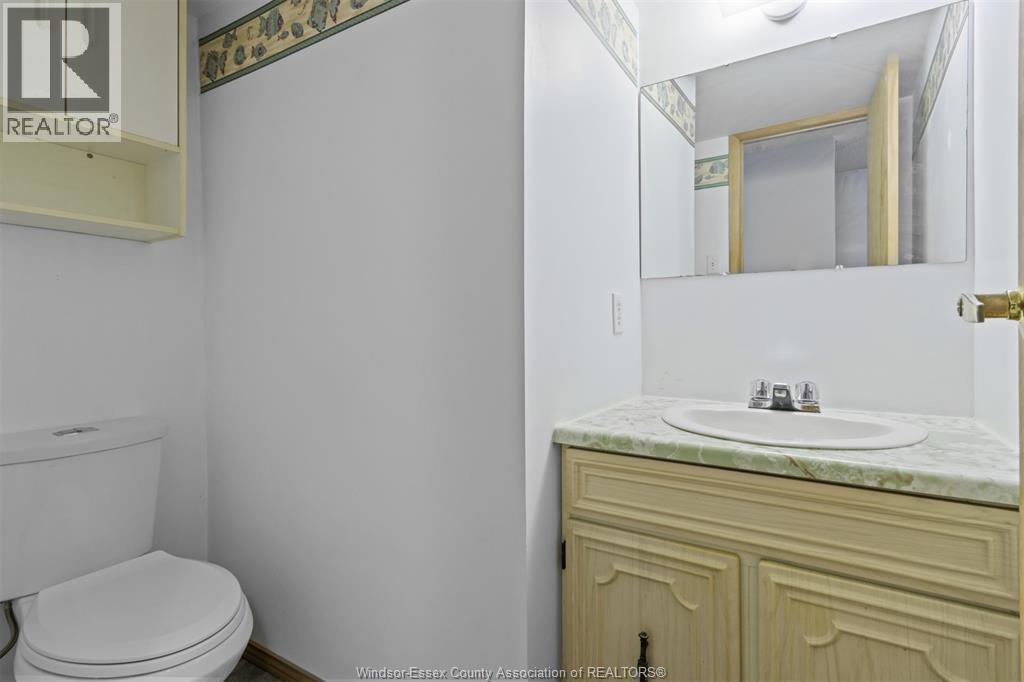 10 BALMORAL COURT, Kingston, Ontario, K7M7S9 — Photo 27