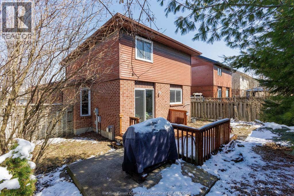 10 BALMORAL COURT, Kingston, Ontario, K7M7S9 — Photo 35