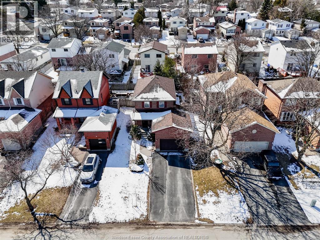 10 BALMORAL COURT, Kingston, Ontario, K7M7S9 — Photo 36