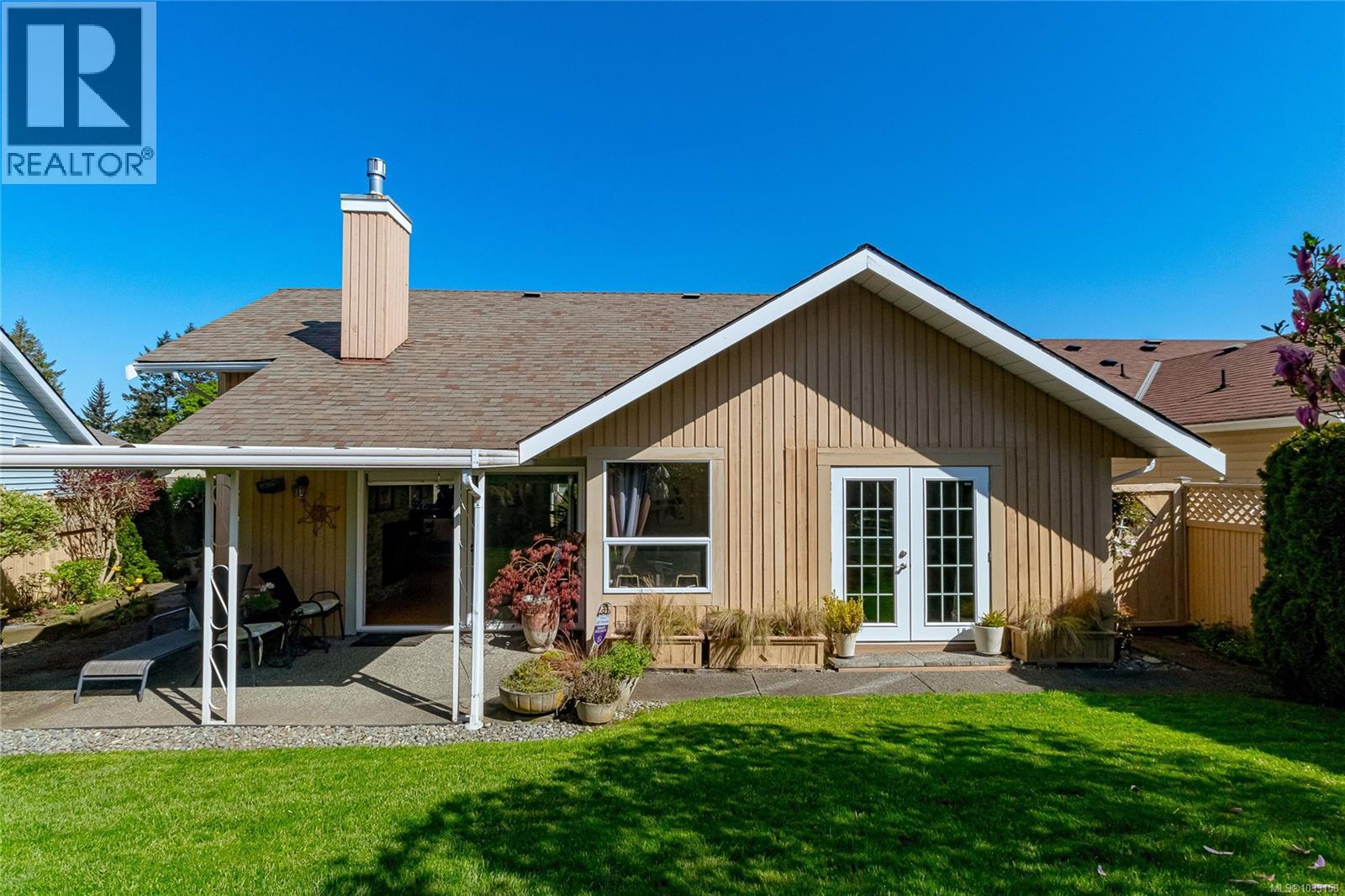 3678 Arbutus Dr N - 39