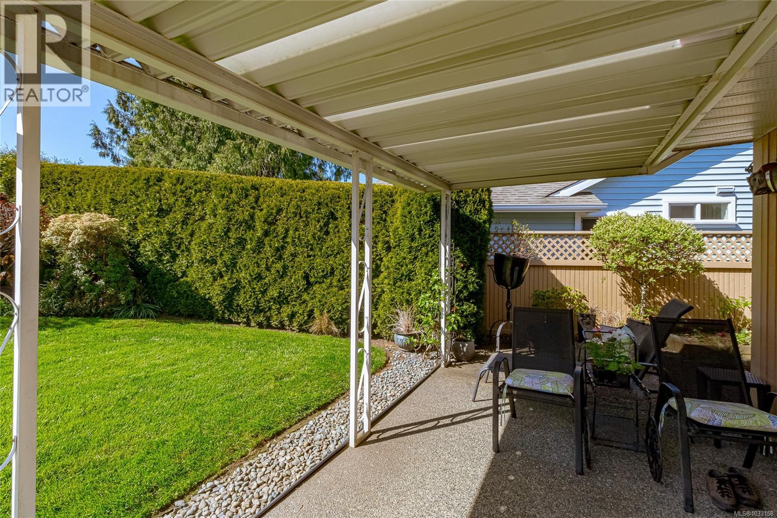 3678 Arbutus Dr N - 40