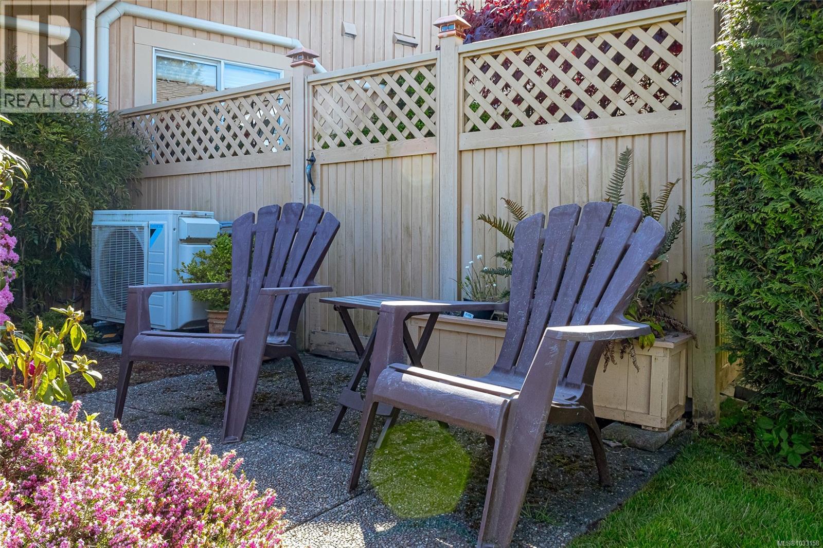 3678 Arbutus Dr N - 49