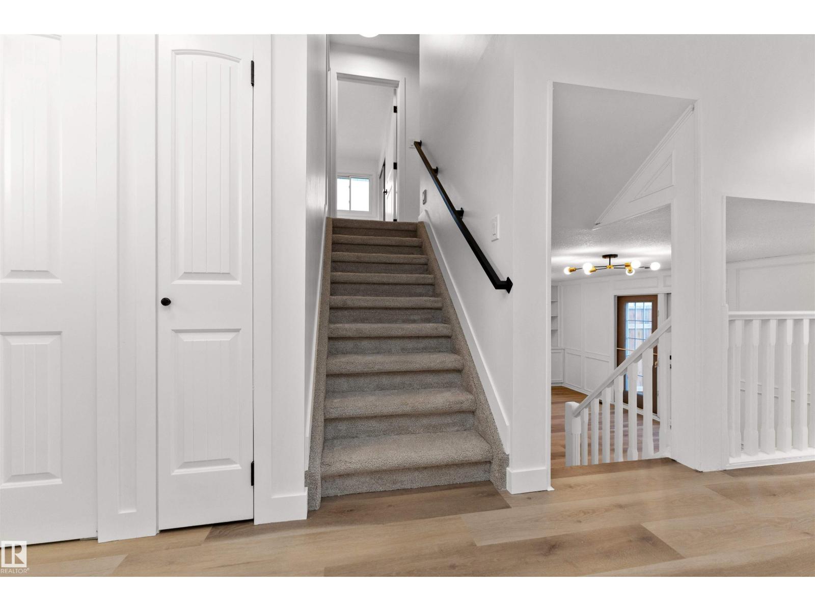 3208 130 AV NW, Edmonton