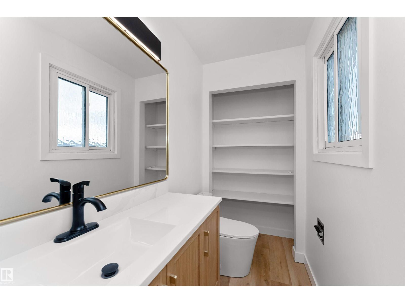 3208 130 AV NW, Edmonton