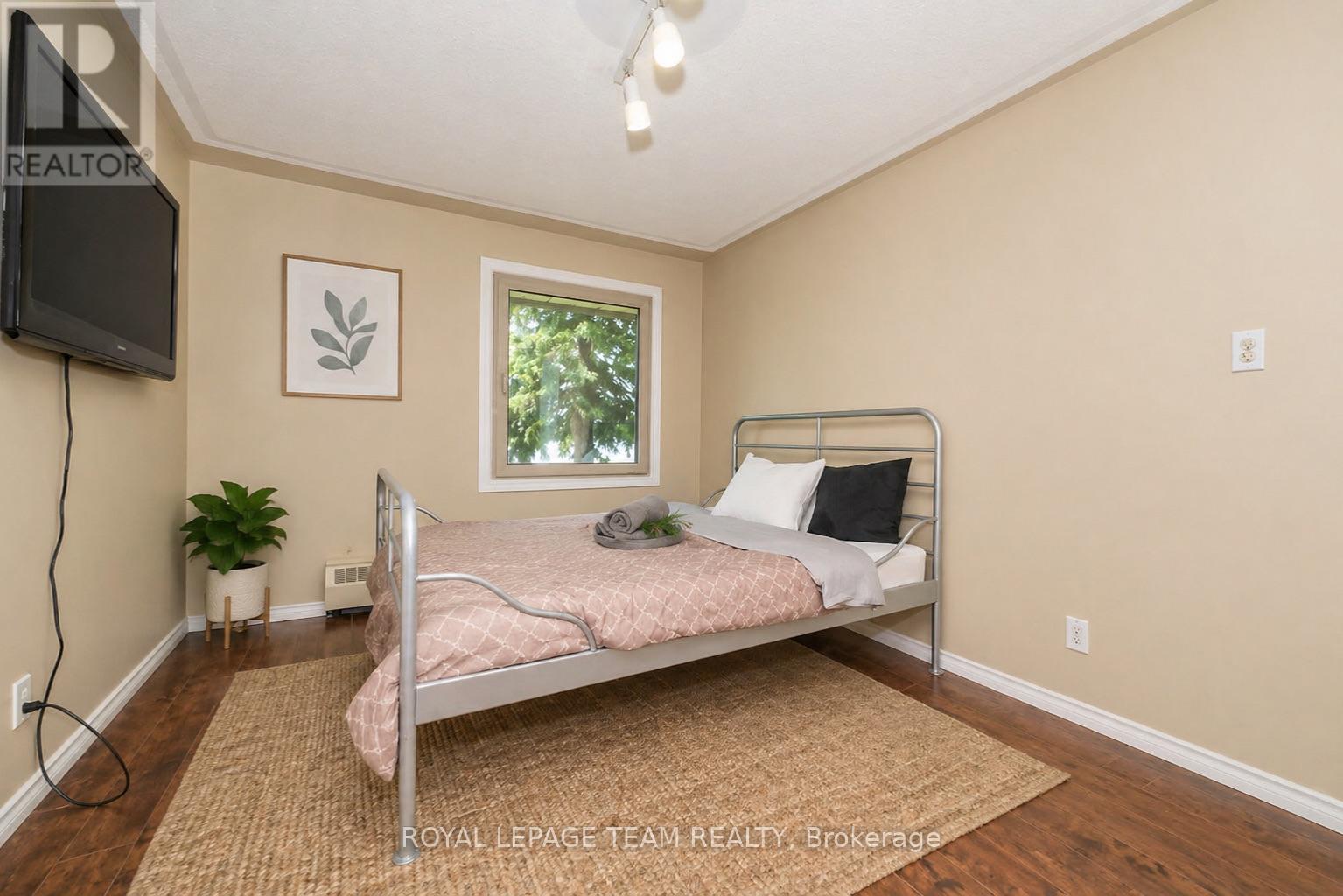 42165 COMBERMERE ROAD - 22