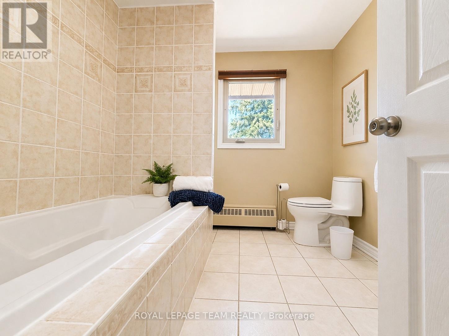 42165 COMBERMERE ROAD - 49