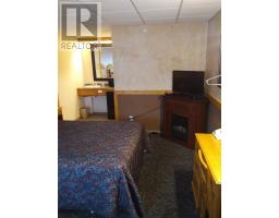 164 Mission Rd, Wawa, ON P0S1K0 Photo 11