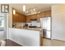 806 280 Ross Drive, New Westminster, BC V3L0C2 Photo 9