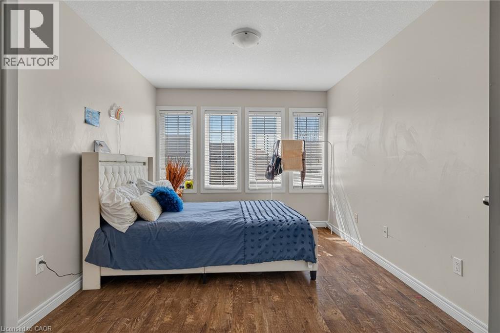 14 HEARTHBRIDGE Street - 29