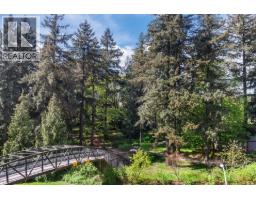 806 280 Ross Drive, New Westminster, BC V3L0C2 Photo 17